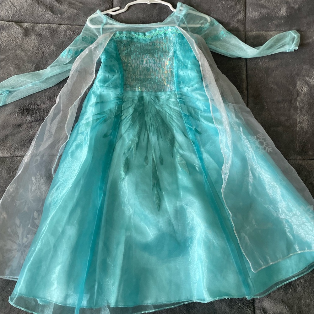 Kids Disney Frozen Elsa dress, size 3